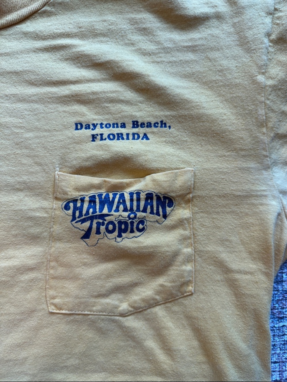 Vtg Hawaiian Tropic T single stitch - Picture 2 of 4